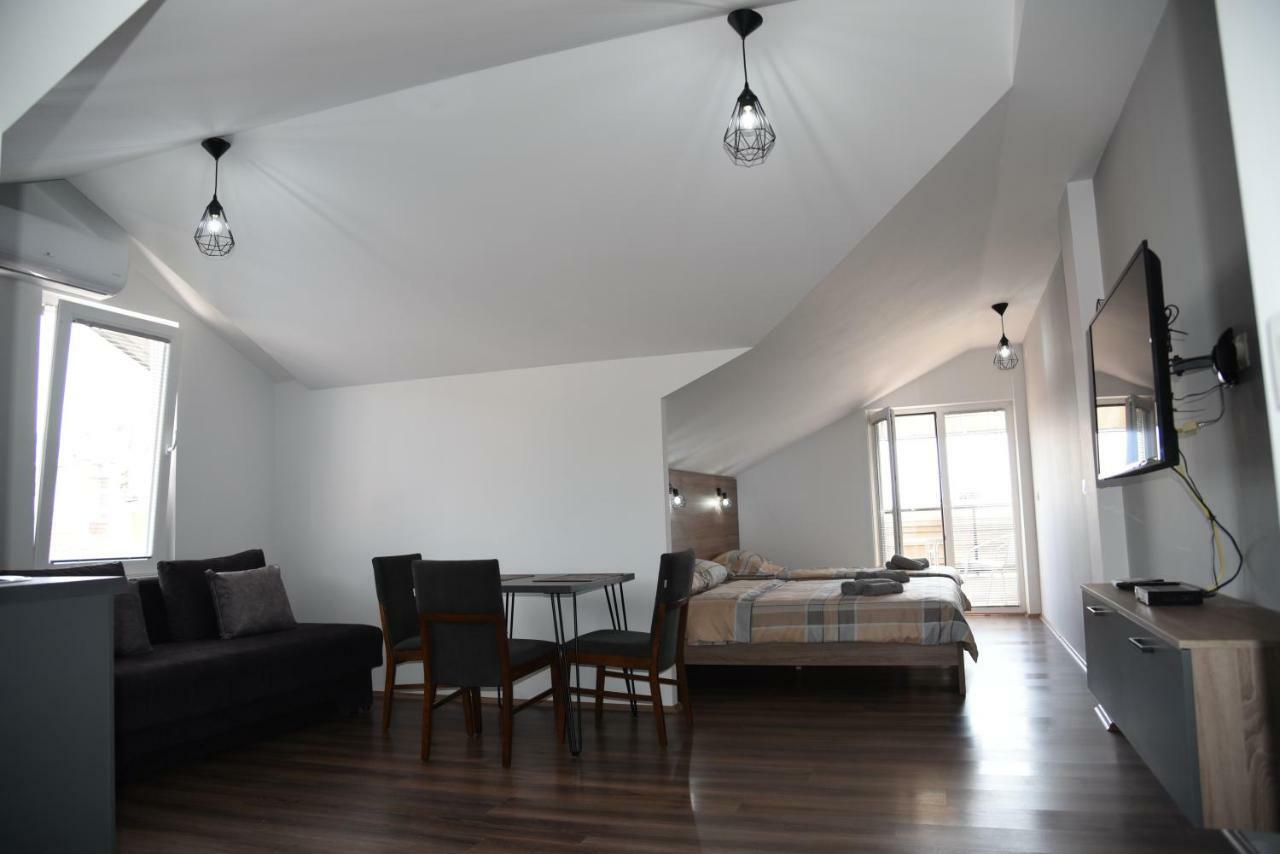 Mihail'S Apartments In Ohrid - 2 Экстерьер фото
