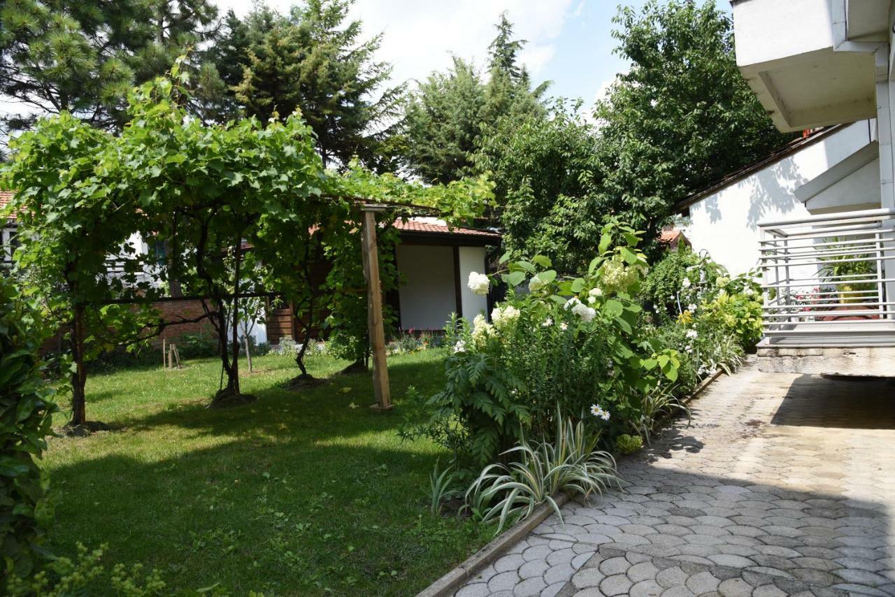 Mihail'S Apartments In Ohrid - 2 Экстерьер фото